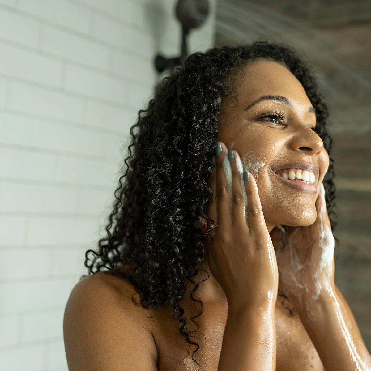 Salicylic Deep Gel Cleanser - Image 5